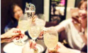 女子会、食事、お酒、飲み会